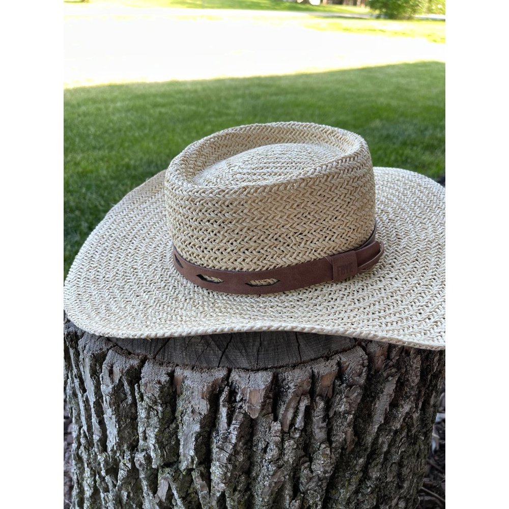 NWOT Frye Hat with leather band